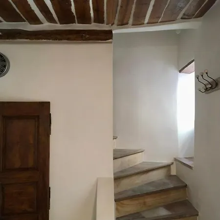 La Maison De Lily, Cosy Dans Le Vieux-hyeres, Parking Gratuit Hyères