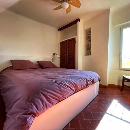 La Maison De Lily, Cosy Dans Le Vieux-hyeres, Parking Gratuit Ferienhaus Hyères
